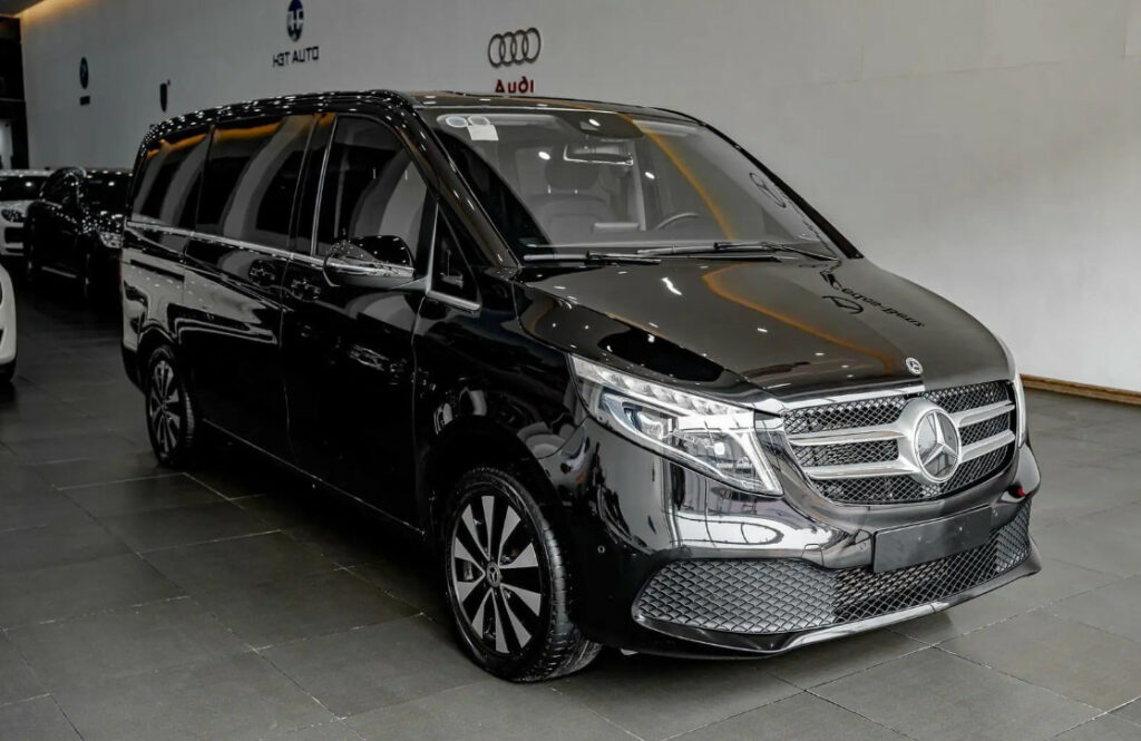 ngoại thất xe Mercedes-Benz V 250 Luxury