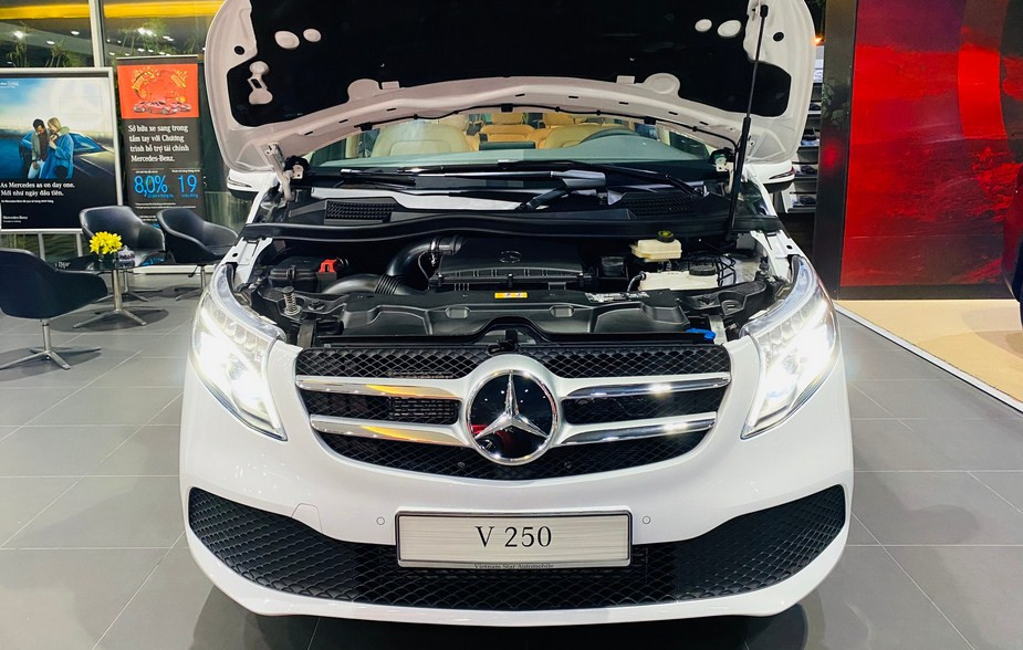 động cơ xe Mercedes-Benz V 250 Luxury