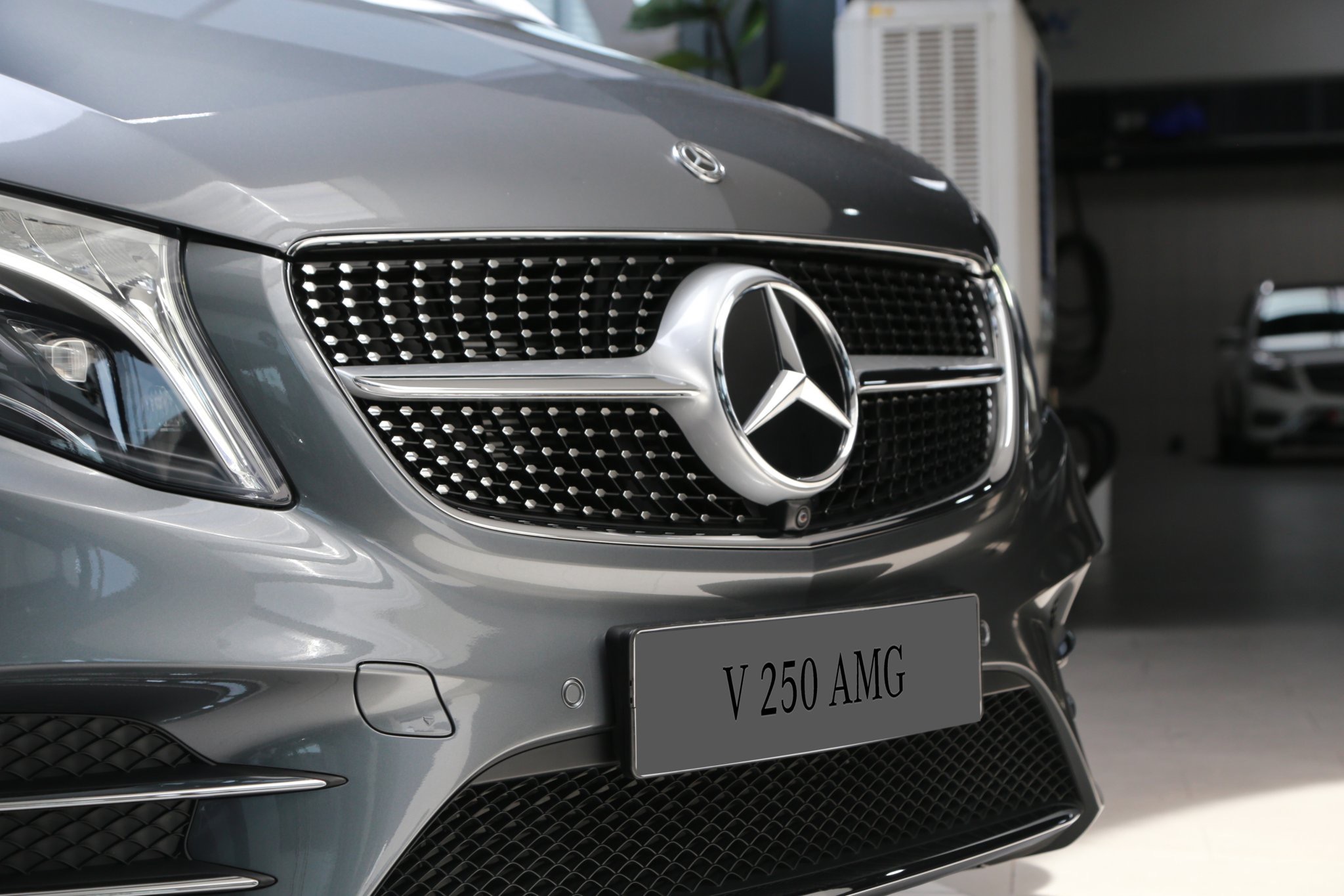 Hình ảnh V 250 AMG